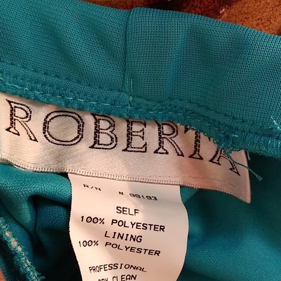 Roberta - Picture 6 of 6